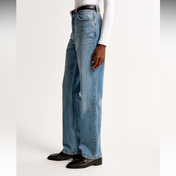 Abercrombie & Fitch The 90s Straight Ultra High Rise - Picture 6 of 13